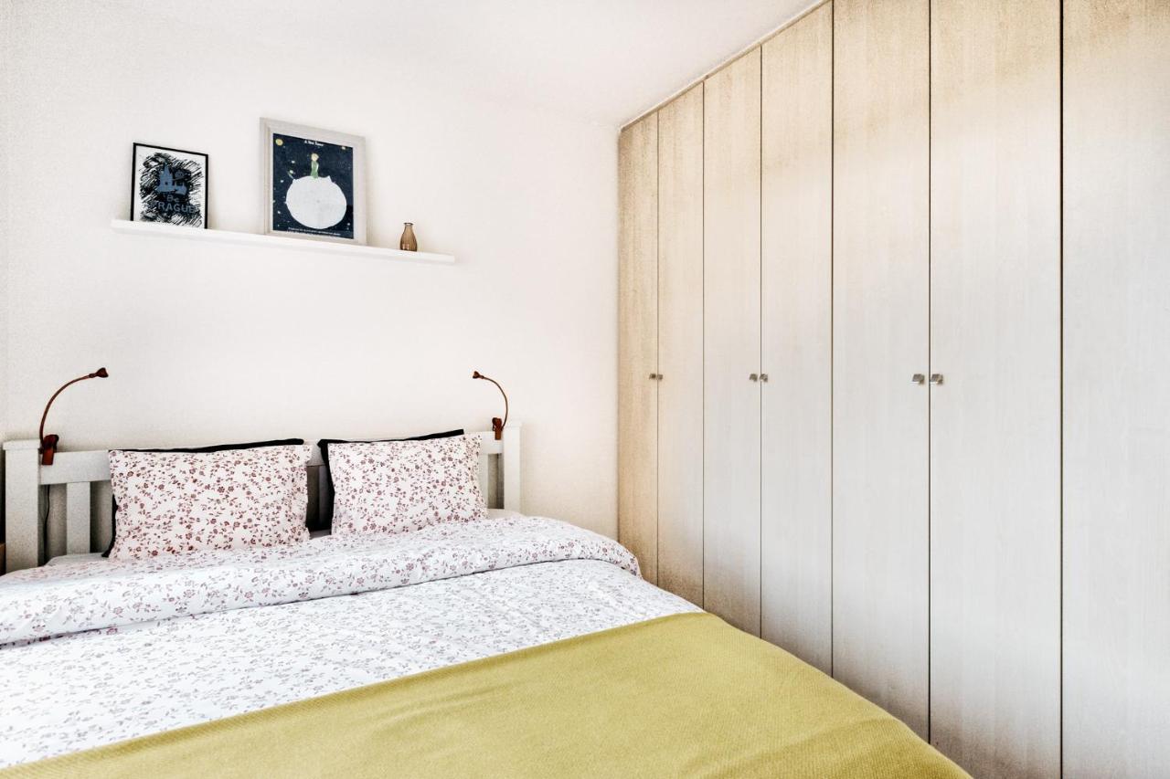 Lil Apartment With Tyn Cathedral View, Parking & Ac Praha Bagian luar foto