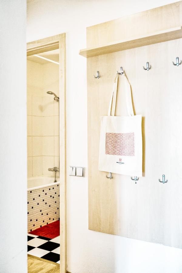 Lil Apartment With Tyn Cathedral View, Parking & Ac Praha Bagian luar foto