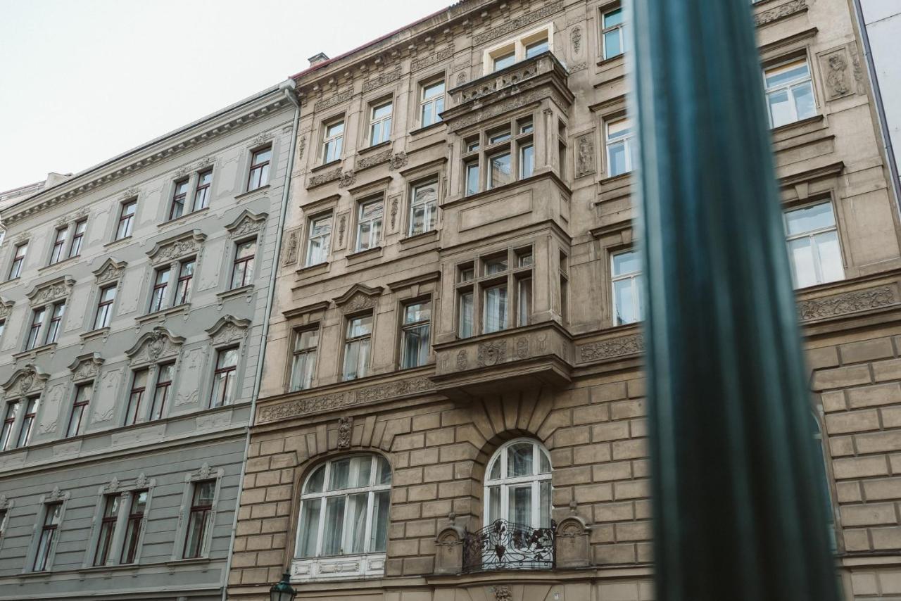 Lil Apartment With Tyn Cathedral View, Parking & Ac Praha Bagian luar foto